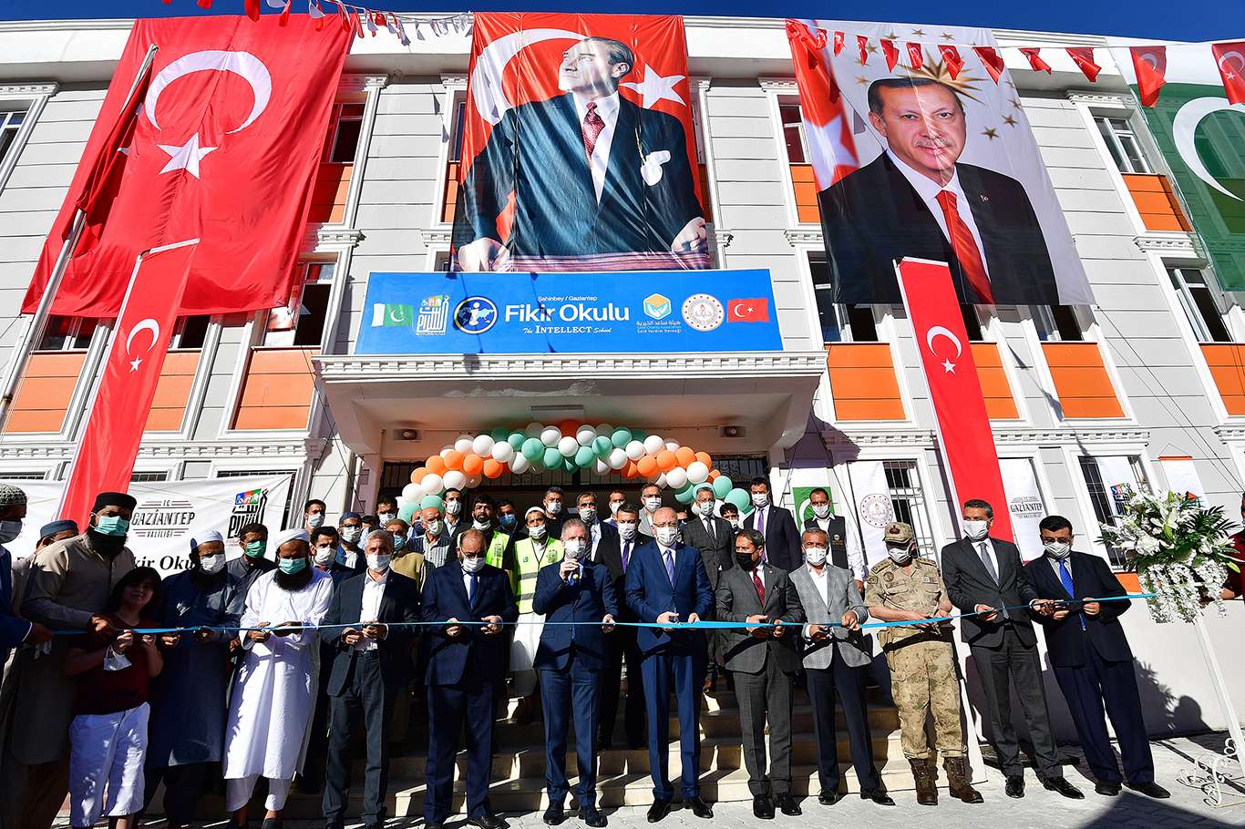 Gaziantep’te fikir okulu açıldı Gaziantep’te fikir okulu açıldı